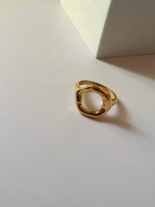 Amari Ring